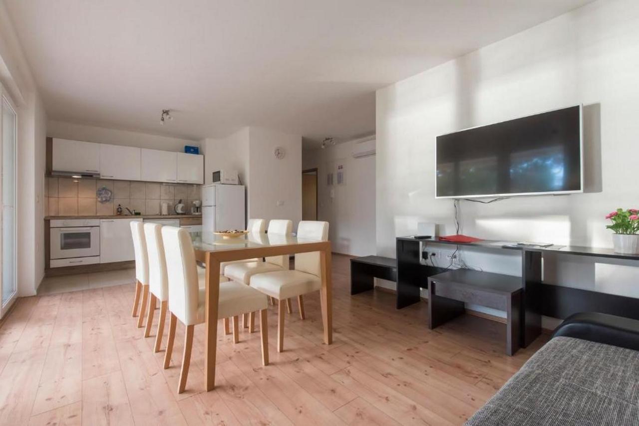 Apartments Villa Ema Задар Экстерьер фото